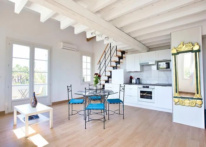 Le Belvédère Du Vieux Port Plages Centre Et Gare à Pied * Saint-Raphaël